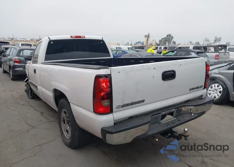 2005 Chevrolet Silverado 1500 from USA, damaged, VIN 1GCEC14X95Z233467